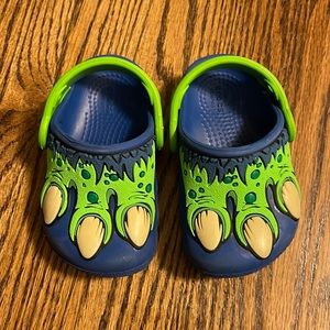 Toddler Boys Monster Crocs Shoes 5T/Walker